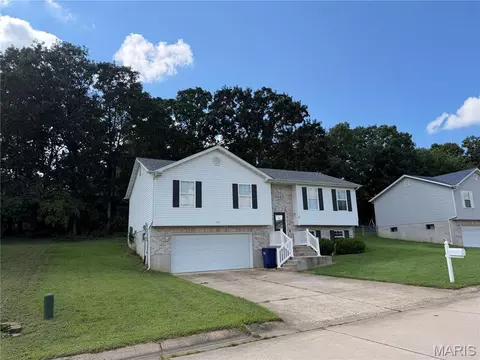 Exterior - 153 T Box Dr, Saint Clair, MO 63077 photo 2 of 5