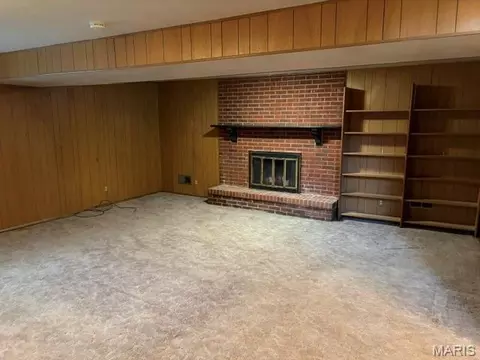 Living - 216 Slover Ln, Arnold, MO 63010 photo 3 of 4