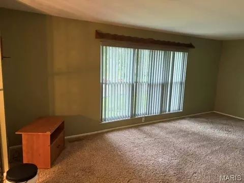 Living - 216 Slover Ln, Arnold, MO 63010 photo 2 of 4