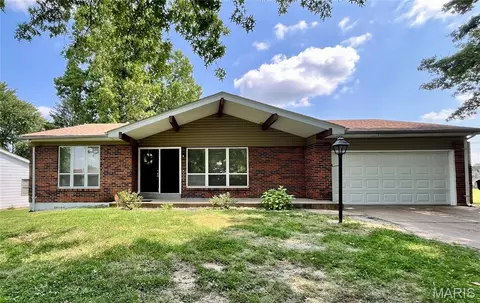 12804 Fox Haven Dr, Florissant, MO 63033