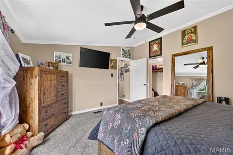 Bedroom - 200 Fairview Dr, Winfield, MO 63389 photo 3 of 8