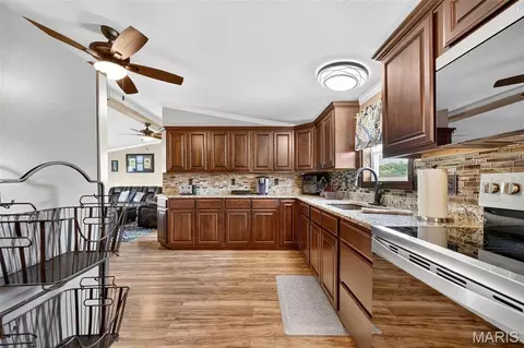 Kitchen - 200 Fairview Dr, Winfield, MO 63389 photo 3 of 3