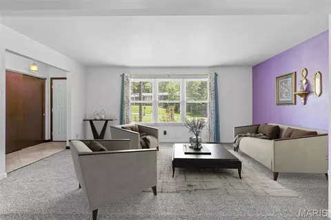 Living - 653 Butternut Ln, Arnold, MO 63010 photo 5 of 9