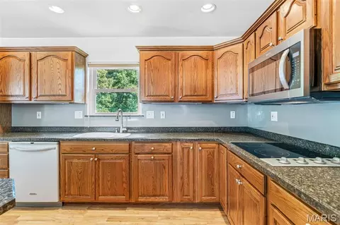 Kitchen - 653 Butternut Ln, Arnold, MO 63010 photo 6 of 8