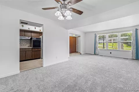 Living - 653 Butternut Ln, Arnold, MO 63010 photo 7 of 9