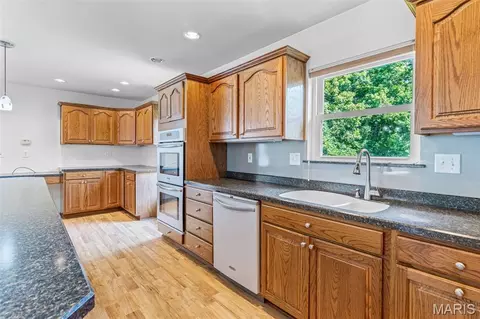 Kitchen - 653 Butternut Ln, Arnold, MO 63010 photo 5 of 8
