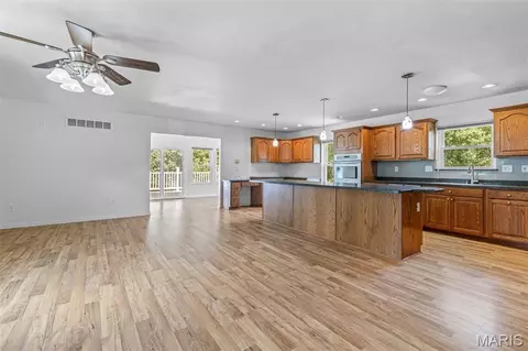 Living - 653 Butternut Ln, Arnold, MO 63010 photo 8 of 9