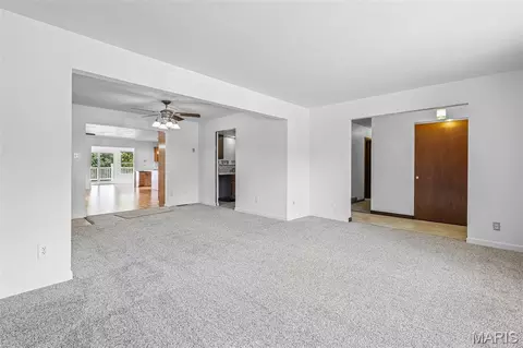 Living - 653 Butternut Ln, Arnold, MO 63010 photo 3 of 9