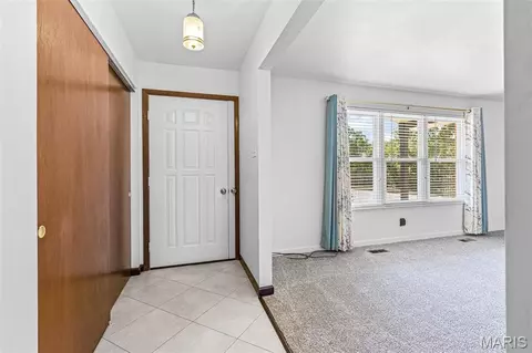 Entry Way - 653 Butternut Ln, Arnold, MO 63010 photo 1 of 3
