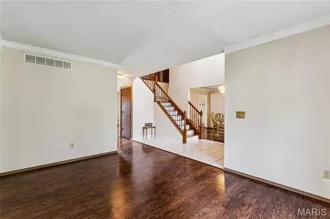 Living - Undisclosed, Florissant, MO 63033 photo 2 of 6