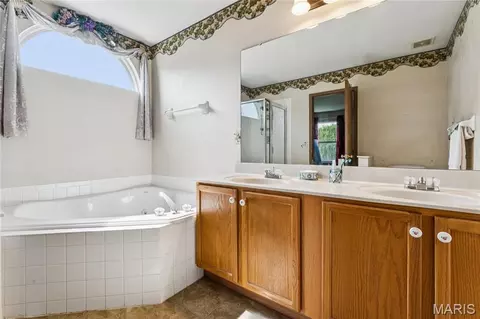 Bath - Undisclosed, Florissant, MO 63033 photo 4 of 5