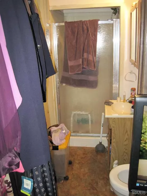 Bath - 3883 Stone Ridge Ct, Arnold, MO 63010 photo 3 of 3