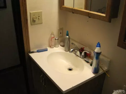 Bath - 3883 Stone Ridge Ct, Arnold, MO 63010 photo 2 of 3