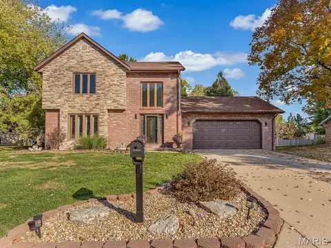 130 Jamie Lynn Dr, Glen Carbon, IL 62034