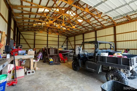 Exterior - 56504 Shaw Rd, Olean, MO 65064 photo 7 of 12