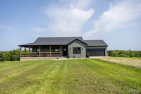 Exterior - 56504 Shaw Rd, Olean, MO 65064 photo 3 of 12