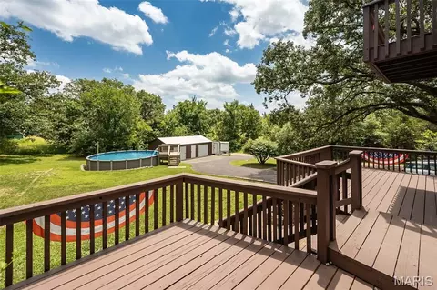 Exterior - 415 Lilac Ln, Saint Clair, MO 63077 photo 7 of 14