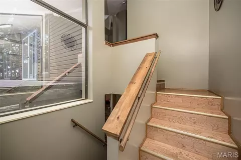 Entry Way - 415 Lilac Ln, Saint Clair, MO 63077 photo 5 of 5