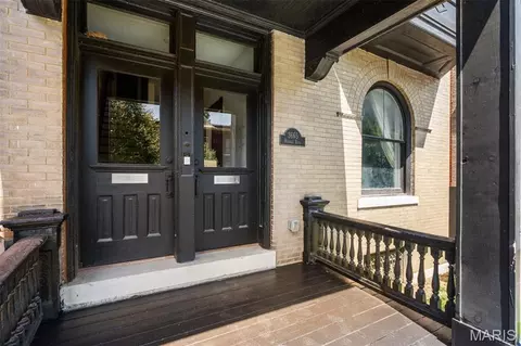 3665 Russell Blvd, Saint Louis, MO 63110