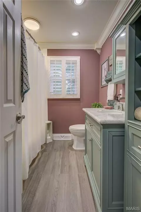Bath - 302 Cooper St, Dexter, MO 63841 photo 3 of 3