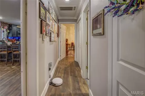 Entry Way - 302 Cooper St, Dexter, MO 63841 photo 2 of 3