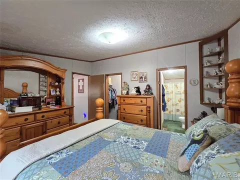 Bedroom - 11568 E State Hwy E, Cadet, MO 63630 photo 2 of 2