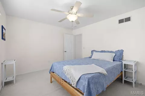 Bedroom - 923 Saint Nicholas Dr, O'fallon, IL 62269 photo 4 of 8