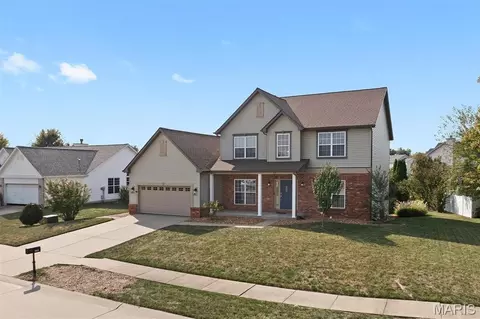Exterior - 923 Saint Nicholas Dr, O'fallon, IL 62269 photo 6 of 6