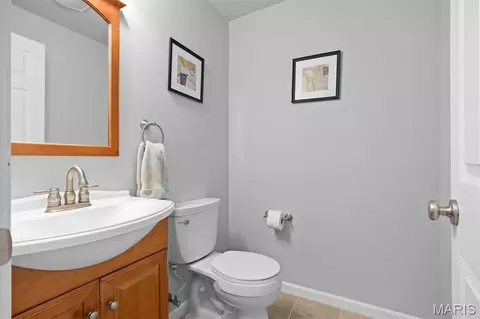 Bath - 923 Saint Nicholas Dr, O'fallon, IL 62269 photo 4 of 4