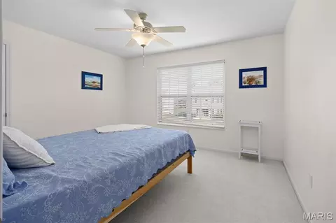 Bedroom - 923 Saint Nicholas Dr, O'fallon, IL 62269 photo 3 of 8