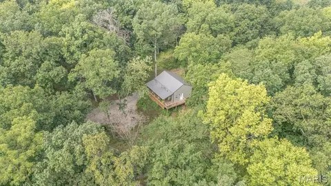 54893 Kingsville Ln, New London, MO 63459