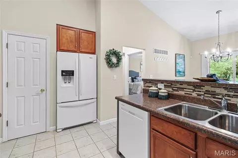 Kitchen - 3038 Ems Glen Ln, Arnold, MO 63010 photo 5 of 5