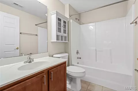 Bath - 3038 Ems Glen Ln, Arnold, MO 63010 photo 3 of 3