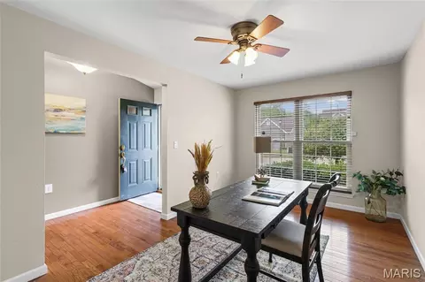 Entry Way - 3038 Ems Glen Ln, Arnold, MO 63010 photo 2 of 4
