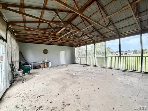 Exterior - 511 Dixie St, Parma, MO 63870 photo 6 of 7
