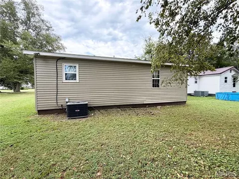 Exterior - 511 Dixie St, Parma, MO 63870 photo 3 of 7