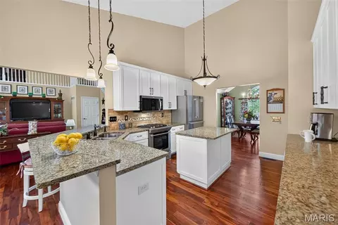 Kitchen - 730 Longfellow Cir, O'fallon, MO 63366 photo 1 of 6
