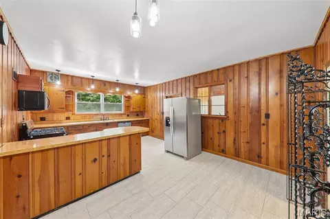 Kitchen - 604 N 4th St, Benld, IL 62009 photo 1 of 10