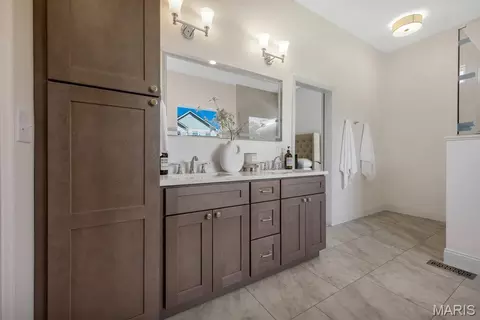 Bath - 310 Red Wing Ct, Troy, MO 63379 photo 2 of 14