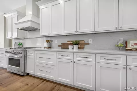 Kitchen - 310 Red Wing Ct, Troy, MO 63379 photo 5 of 15