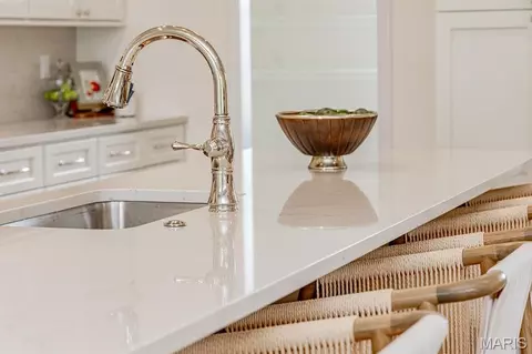 Kitchen - 310 Red Wing Ct, Troy, MO 63379 photo 9 of 15