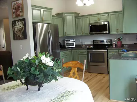 Kitchen - 20990 Hideaway Ln, Saint Robert, MO 65584 photo 1 of 4