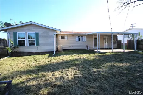 Exterior - 108 Eric St, Fredericktown, MO 63645 photo 3 of 4