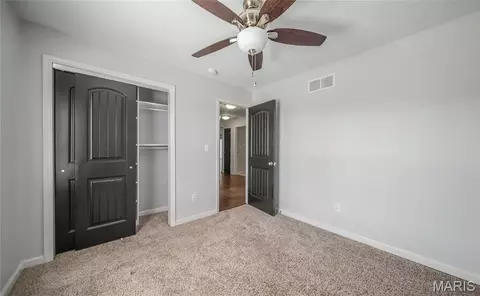 Entry Way - 31 Keystone Dr, Old Monroe, MO 63369 photo 2 of 5