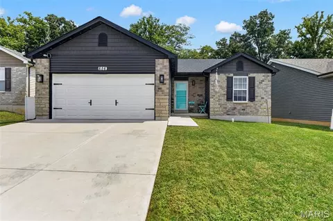 656 Rockshire Dr, Herculaneum, MO 63048