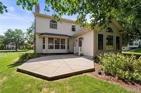 Exterior - 70 Log Hill Ln, Ballwin, MO 63011 photo 6 of 9