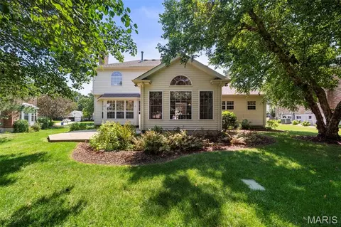 Exterior - 70 Log Hill Ln, Ballwin, MO 63011 photo 7 of 9