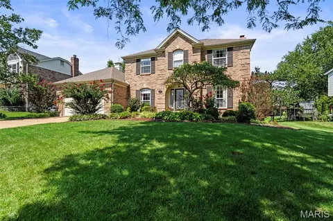 Exterior - 70 Log Hill Ln, Ballwin, MO 63011 photo 2 of 9