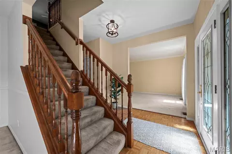 Entry Way - 70 Log Hill Ln, Ballwin, MO 63011 photo 2 of 3