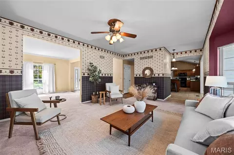 Living - 70 Log Hill Ln, Ballwin, MO 63011 photo 3 of 4
